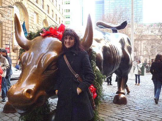 El toro de Wall Street, más navideño que nunca