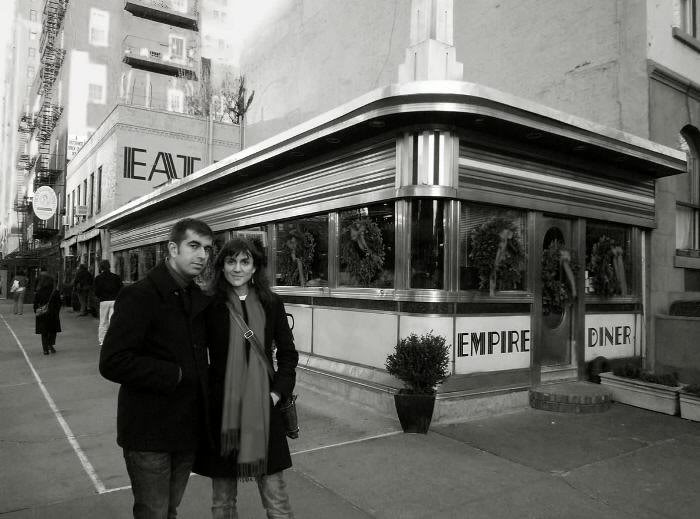 Nosotros en el Empire Diner a comienzos de 2009