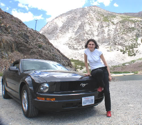 Pilar y el Mustang en 2008