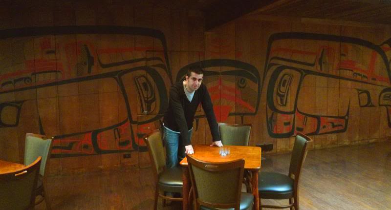 Javi en el Hotel Gran Norte de la serie Twin Peaks