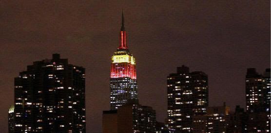 Empire State iluminado con los colores de la bandera española