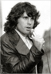 Jim Morrison y su indumentaria de cuero negro