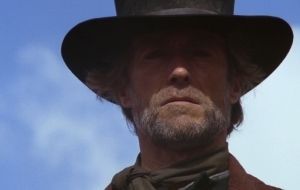 Clint Eastwood en "El Jinete Pálido" ("Pale Rider", 1985)