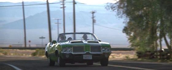Oldsmobile Cutlass 442 de 1972 en "Jugando a Tope" ("Play it to the Bone", 1999)