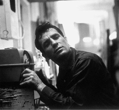 Kerouac escuchando jazz en la radio