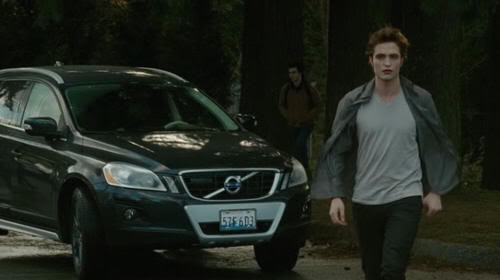 Edward Cullen y su Volvo. "Luna Nueva" ("New Moon", 2009)