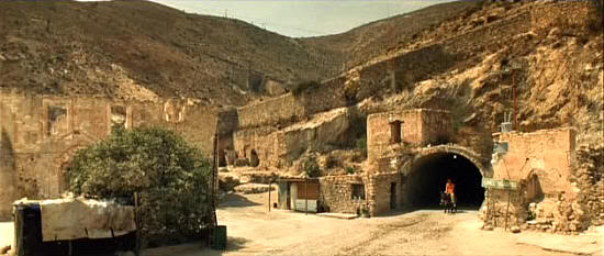 Pueblo de San Juan (The Mexican, 2001)