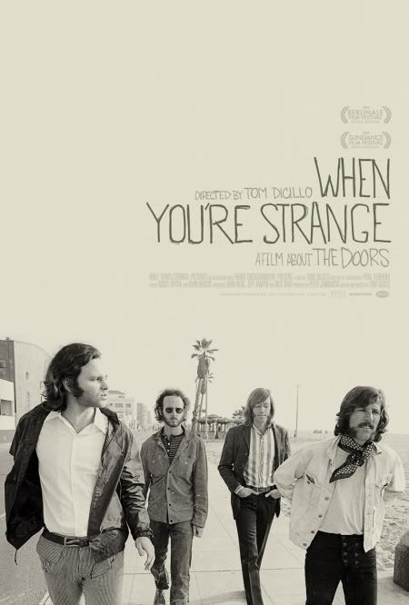 Cartel del documental "When You're Strange" (Tom Dicillo, 2010). Foto tomada en la playa de Venice (Los Angeles)