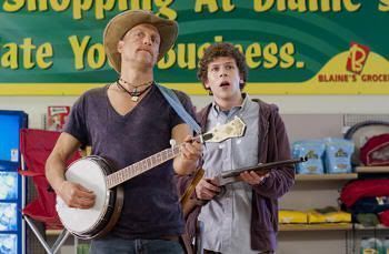 Woody Harrelson y Jesse Eisenberg en "Bienvenidos a Zombieland" ("Zombieland", 2009)