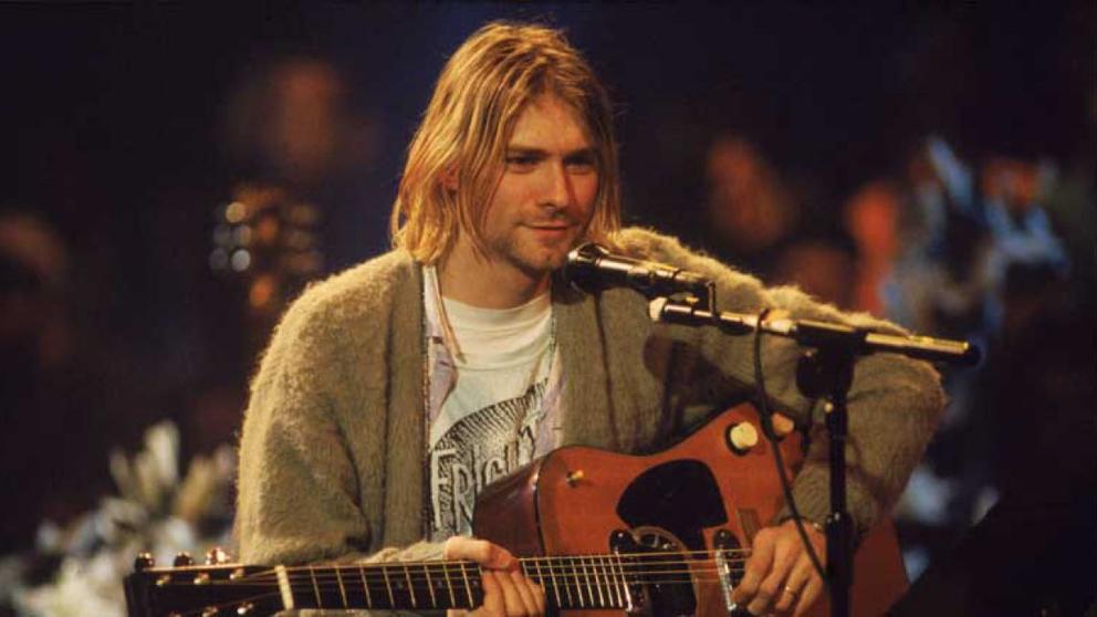 Imagen de Kurt Cobain durante el concierto Unplugged in NY
