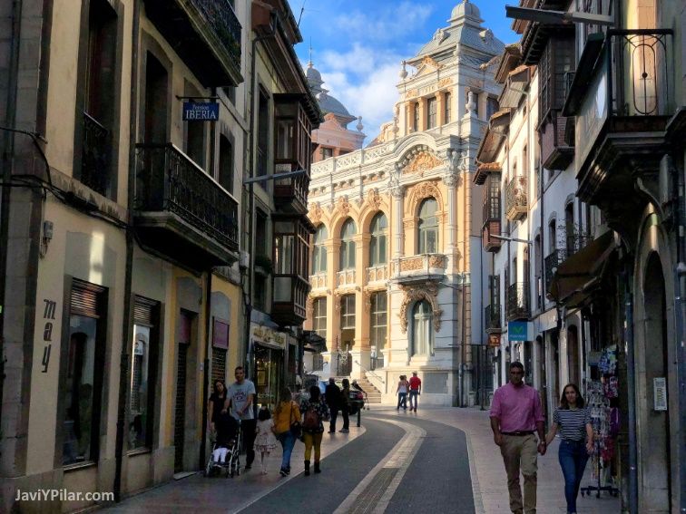 Calles de Llanes (Asturias, España)