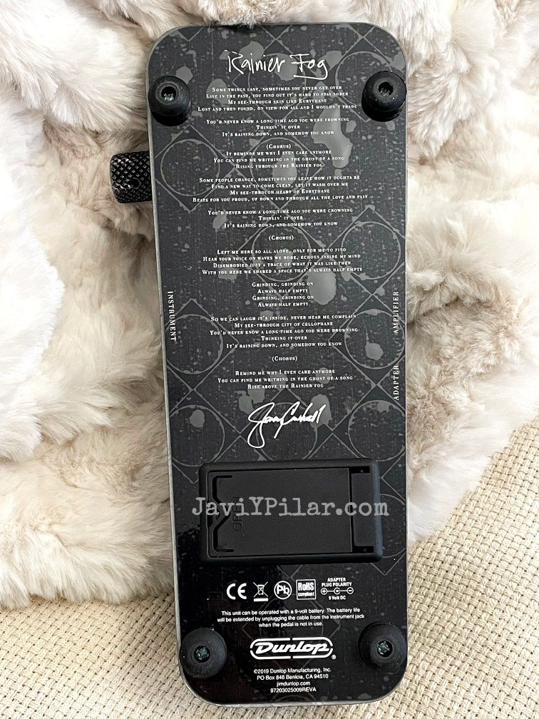 Letra Rainier Fog - Pedal Dunlop JC-95B Jerry Cantrell Crybaby Wah