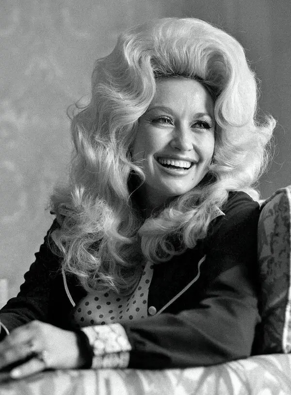 Foto de Dolly Parton, estrella legendaria del country